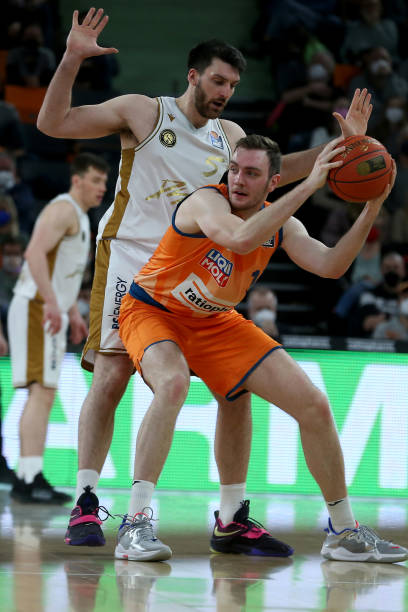 明的执教风 明的执教风