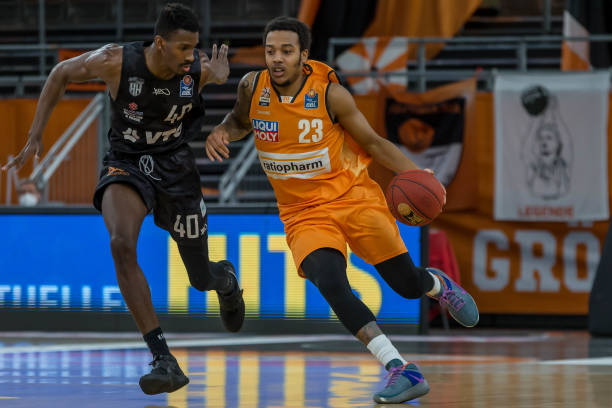 伍在积分榜 伍在积分榜